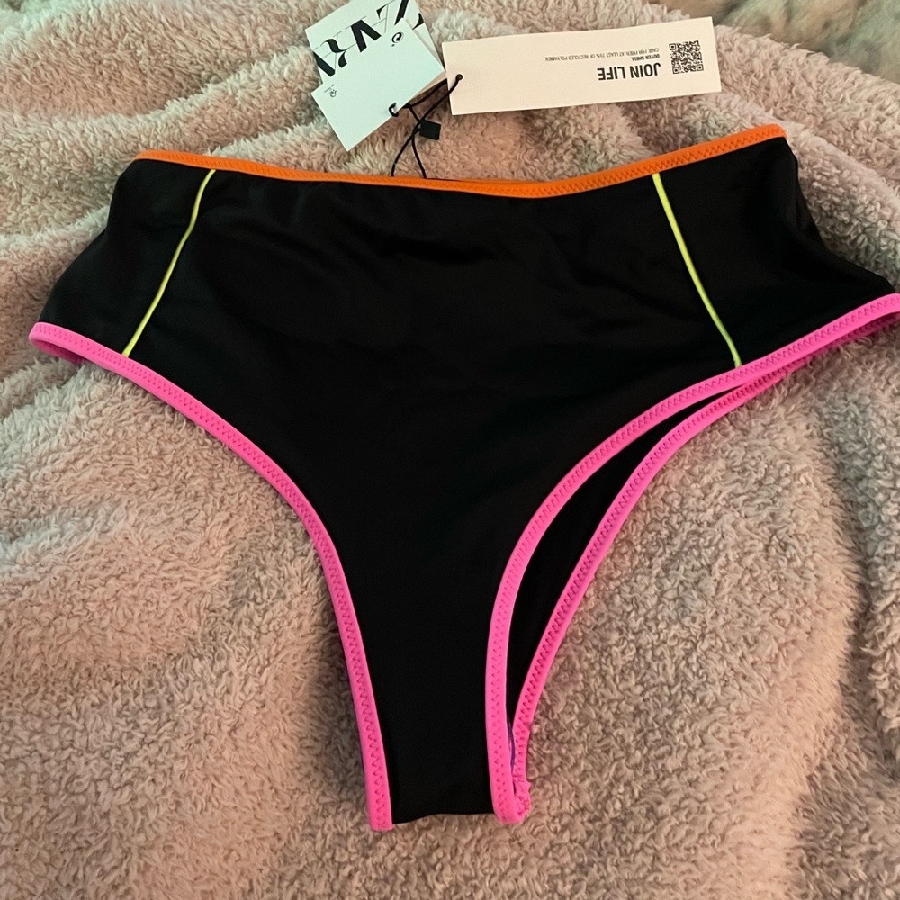 NWT Zara bikini bottoms